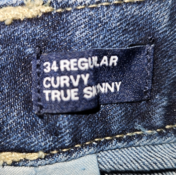 GAP - Picture 3 of 5